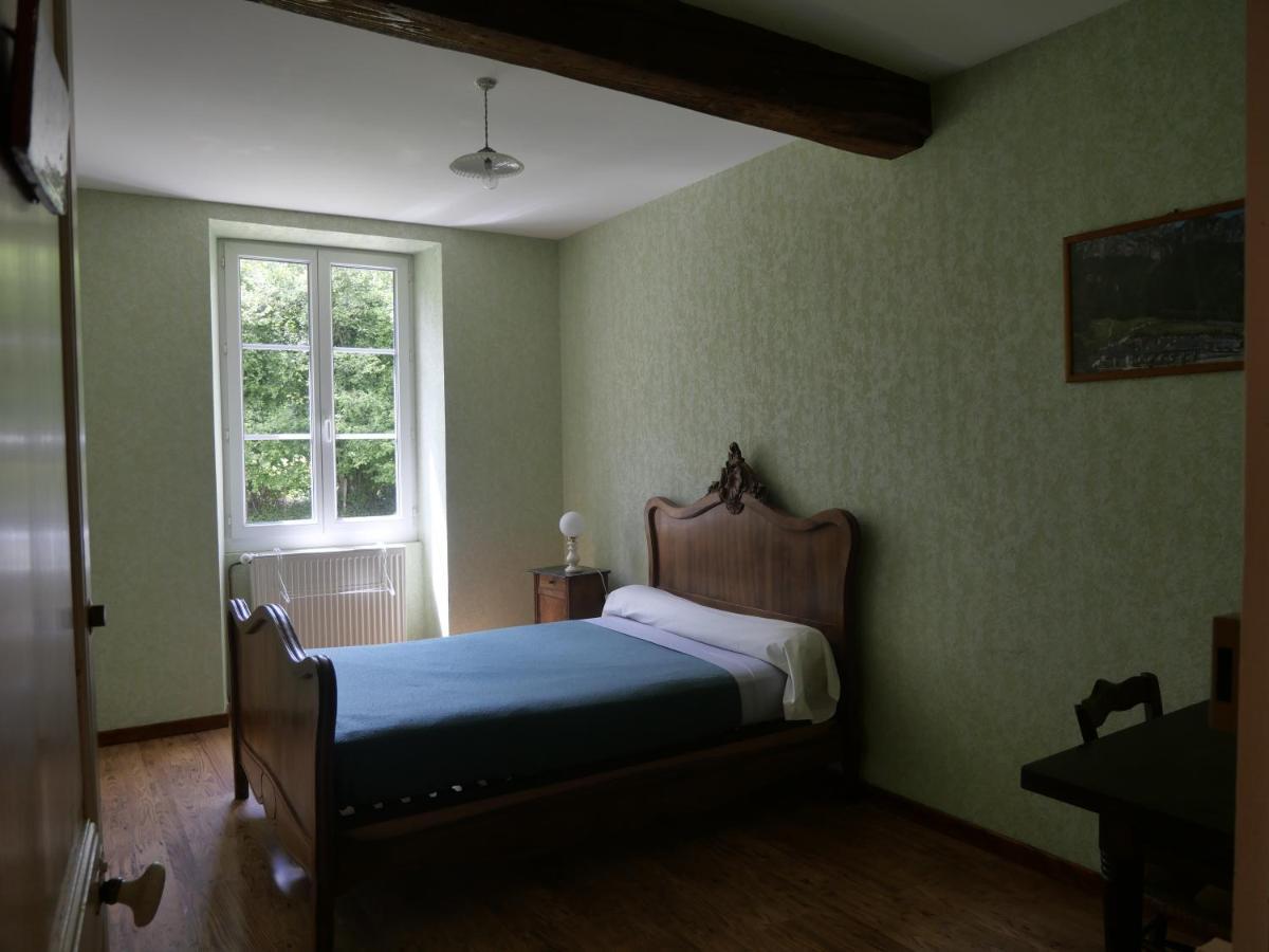 Le Moulin Rose Apartamento Chirens Exterior foto